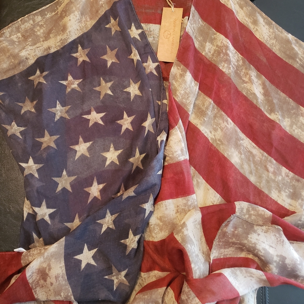 🇺🇲 NWT American Flag Kimono 🇺🇲